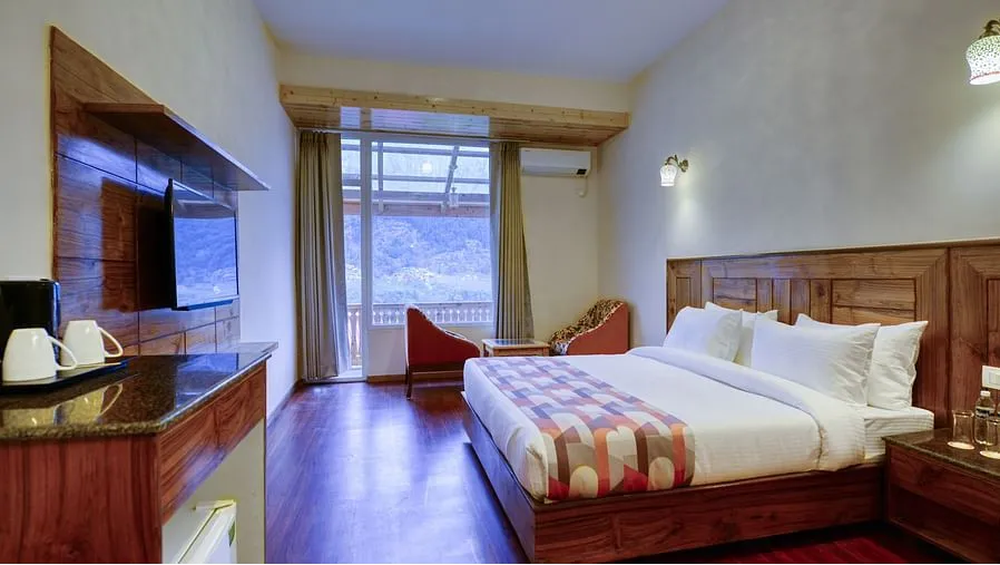Deluxe Room with Balcony