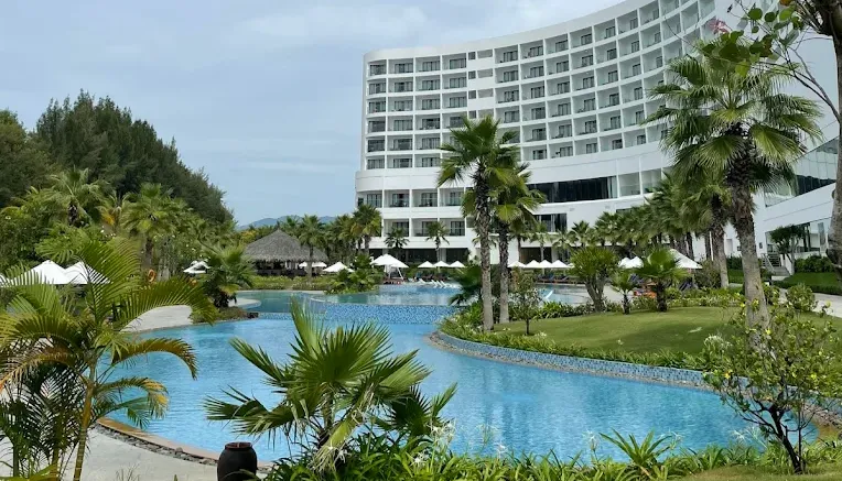 Selectum Noa Resort Cam Ranh — main image