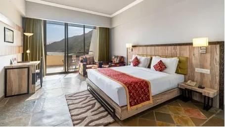 Deluxe Lake View Rooms With Balcony