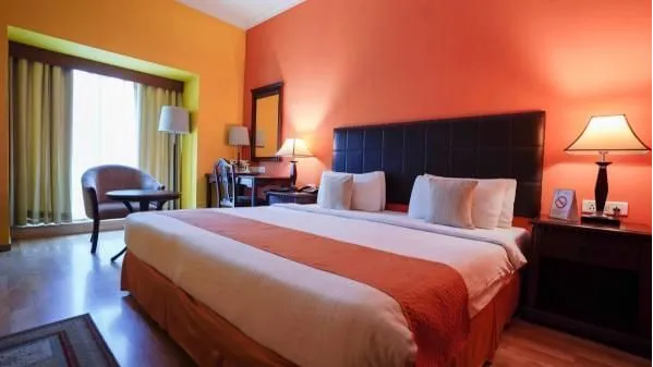 Superior Room with Bathtub