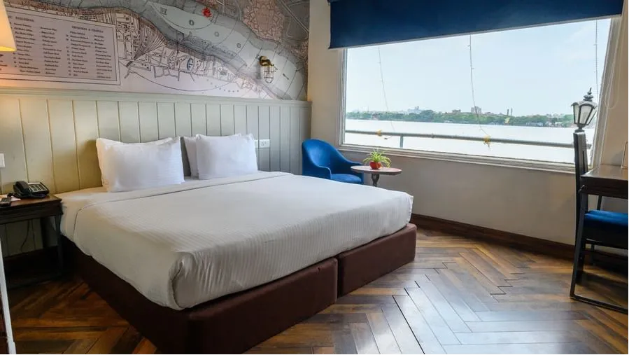 Heritage Cabin River View