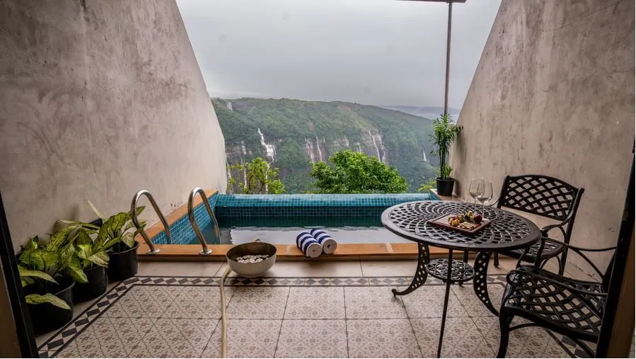 Waterfall Pool Suite