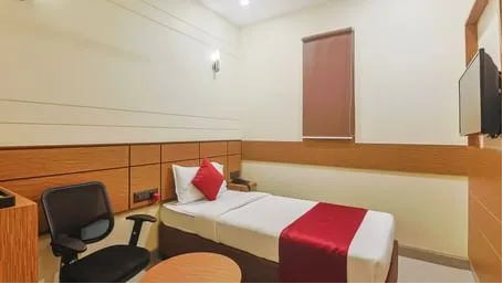 Max Single Room