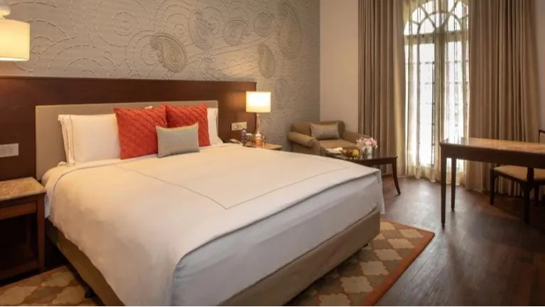 Superior Room King Bed Garden View