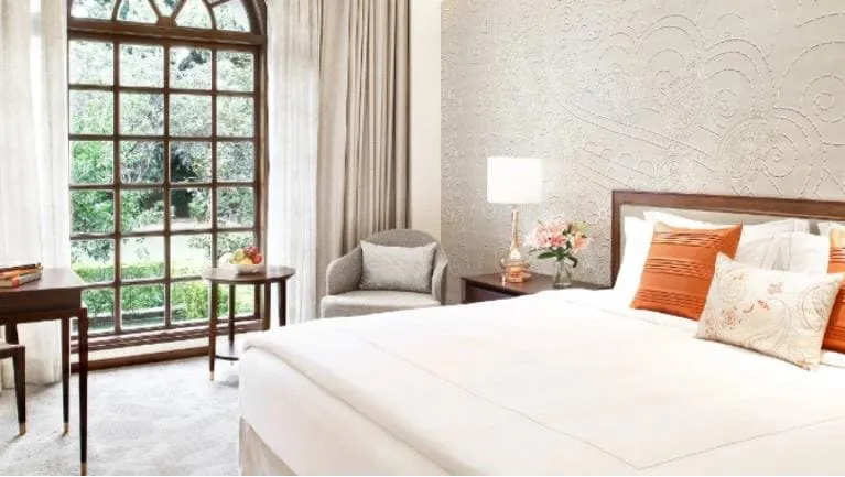 Deluxe Room King Bed