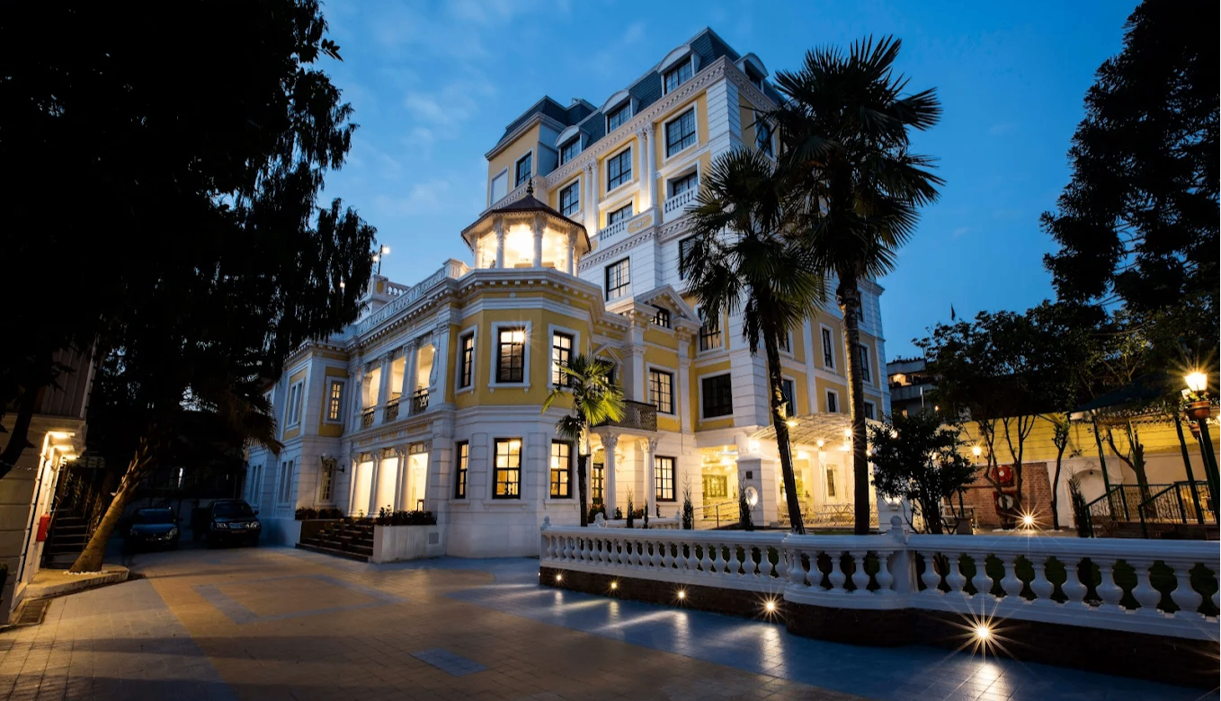 event-venue-The Maya Manor Boutique Hotel by KGH Group