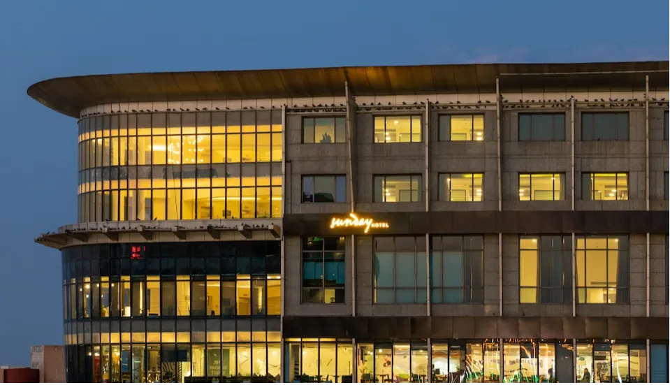 event-venue-Sunday Hotel Jaipur