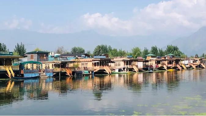 Dal Lake