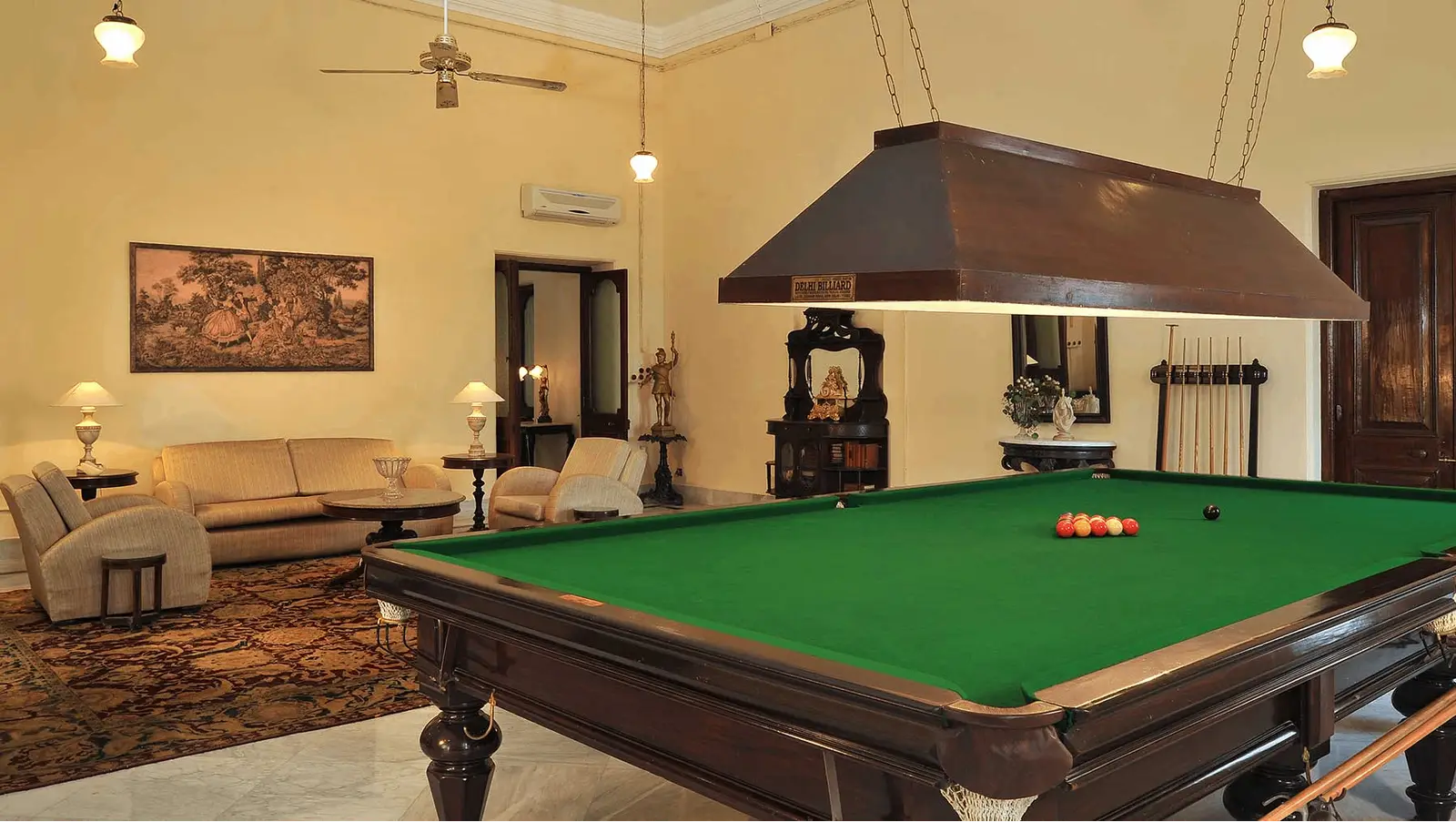 Indoor Game 