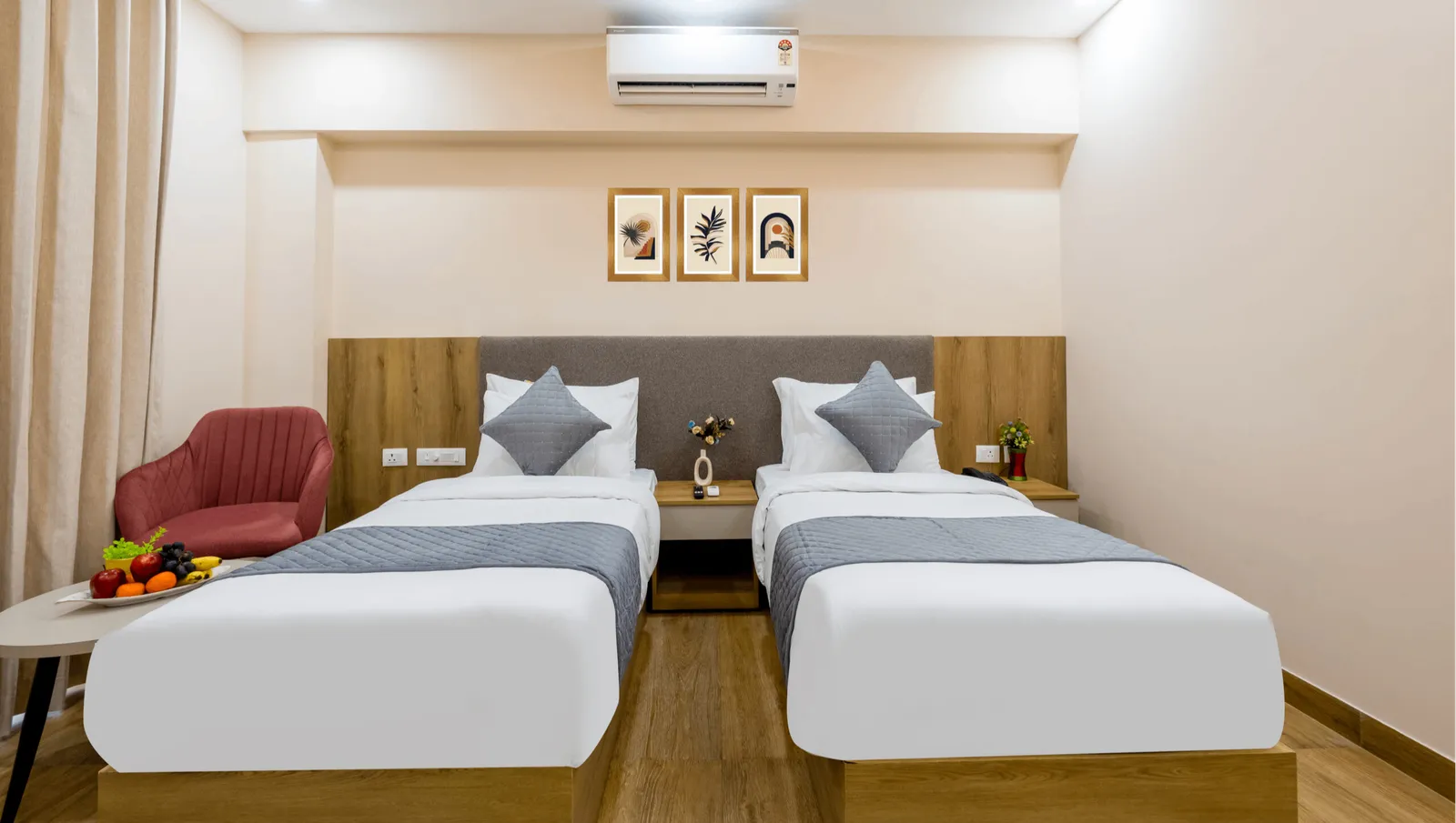 Premium Twin Bedroom