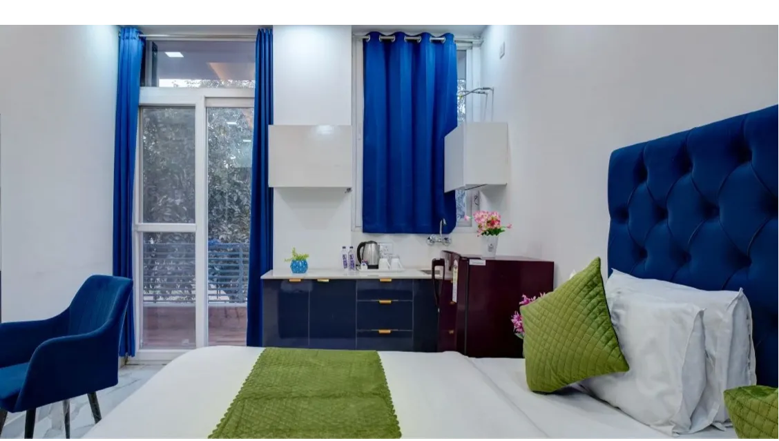 Super Deluxe Room with Balcony