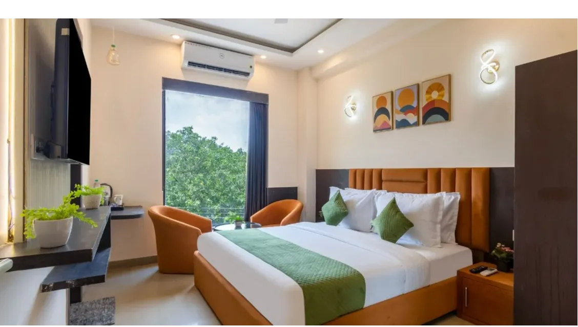 Super Deluxe Room with Balcony