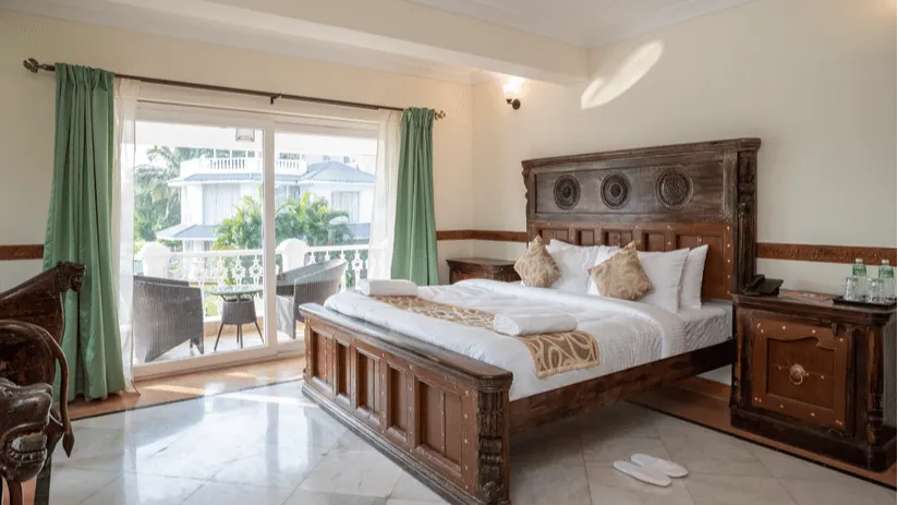 PREMIUM RIVER VIEW ROOM