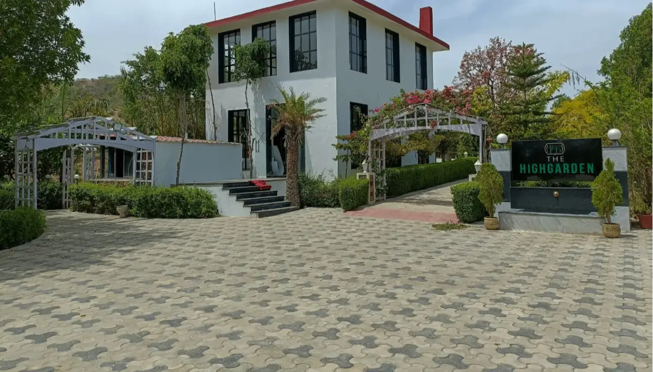 The High Garden Resort — main image