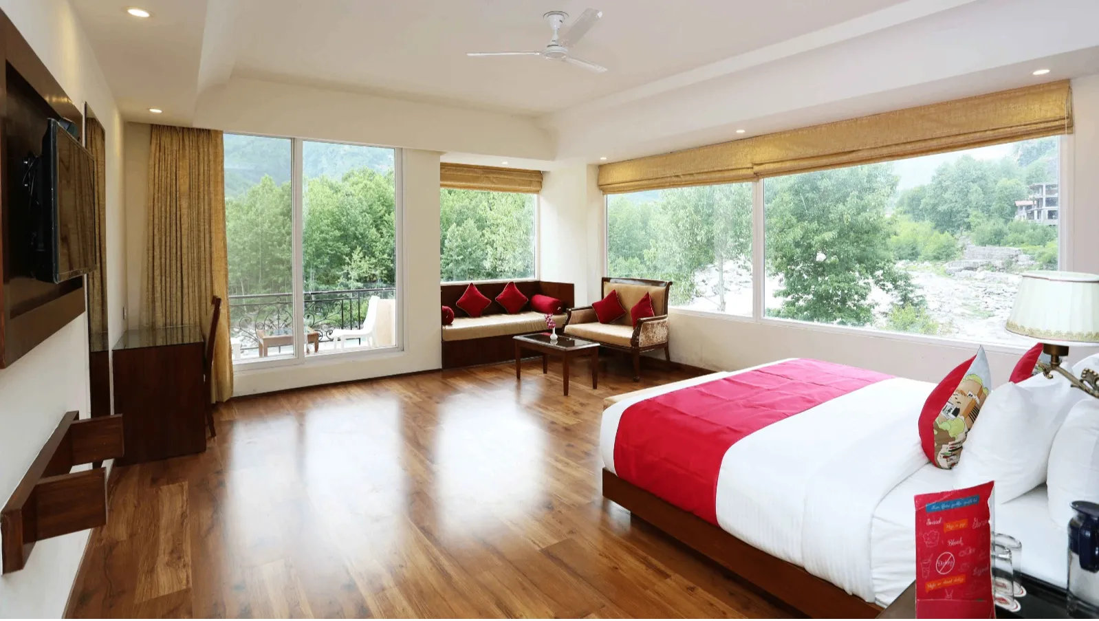 Rohtang Suite 312 with private Balcony