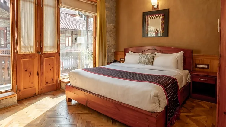 Lake Rooms with Private Balcony