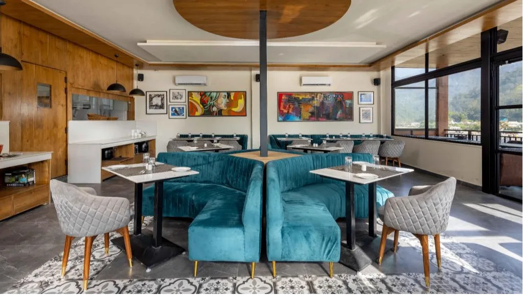 Under The Banyan Tree Restaurant 