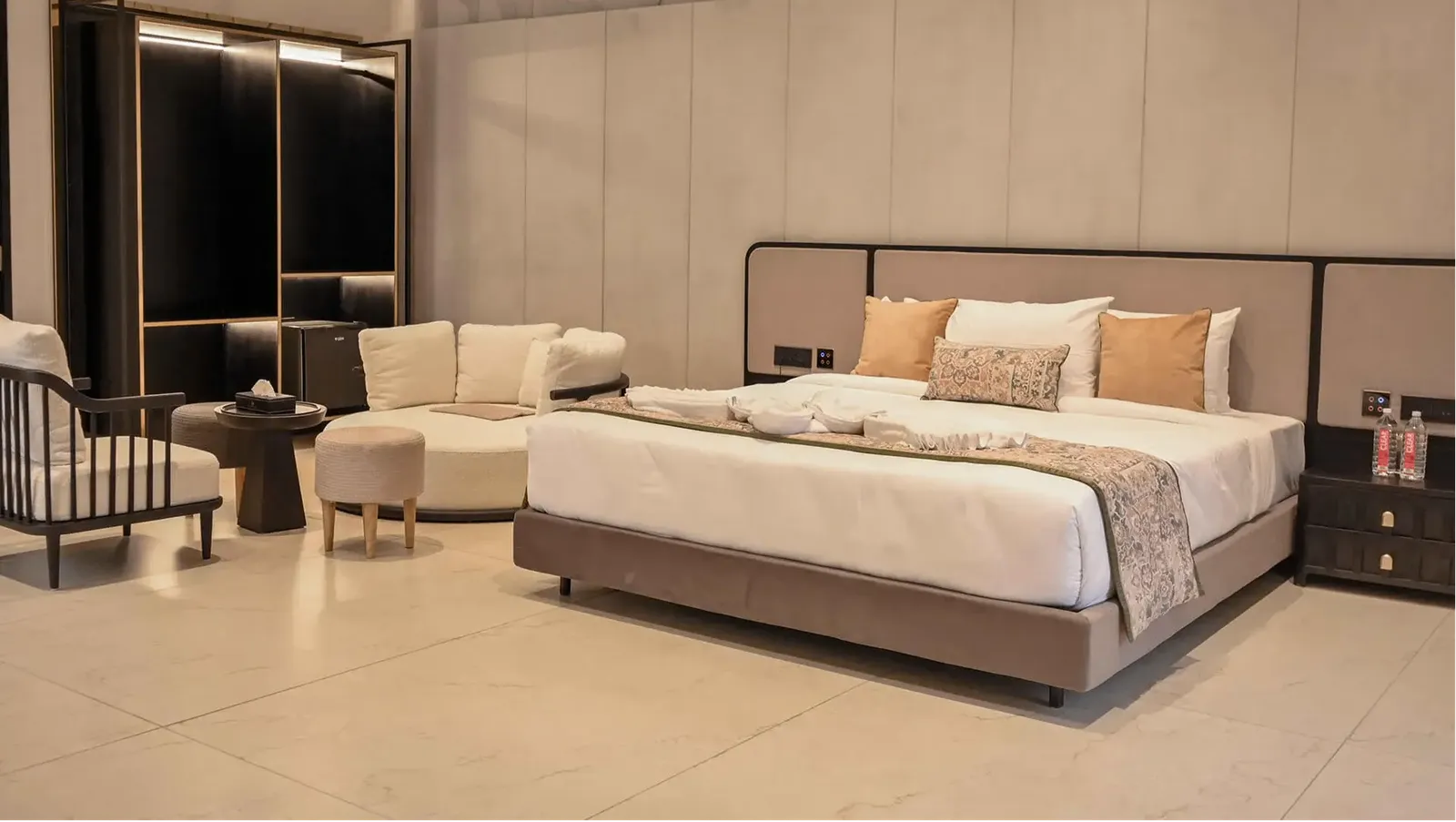 Presidential Pool Villa