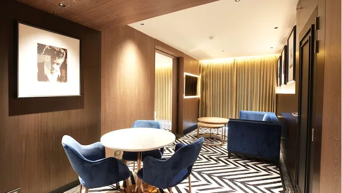 Suite