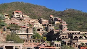 Neemrana Fort