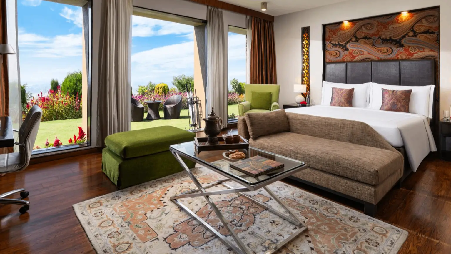 Superior Room King Bed