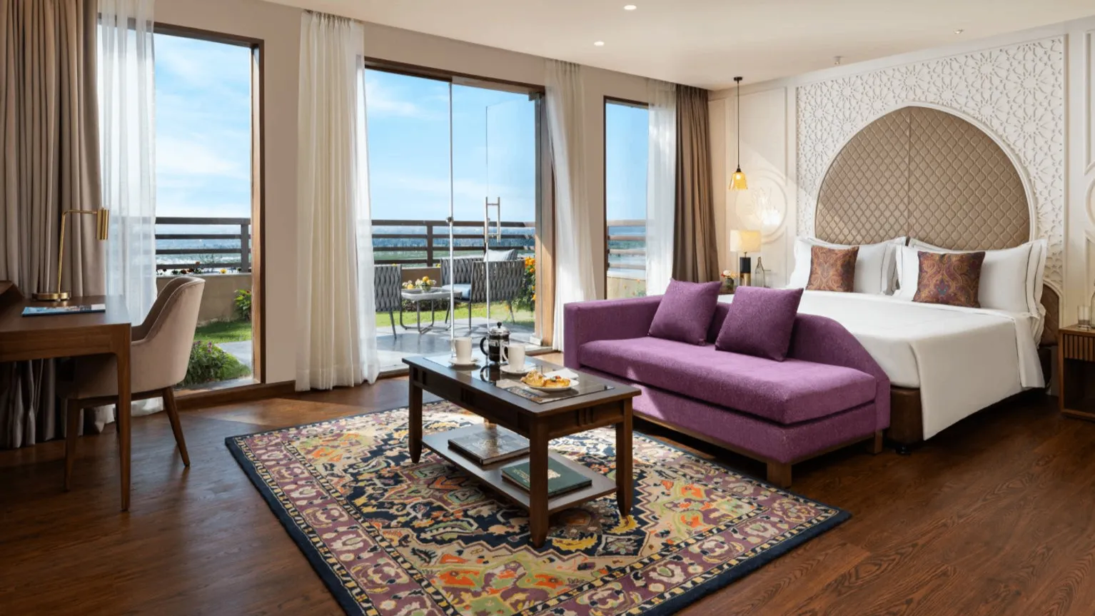 Luxury Room with Garden