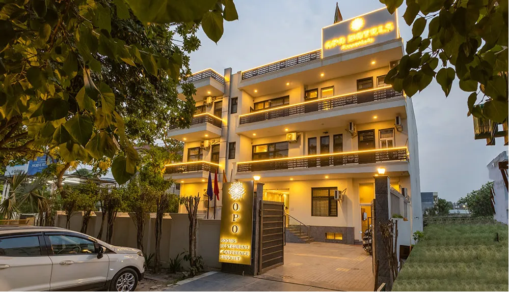 OPO Essential Sec 21 — main image