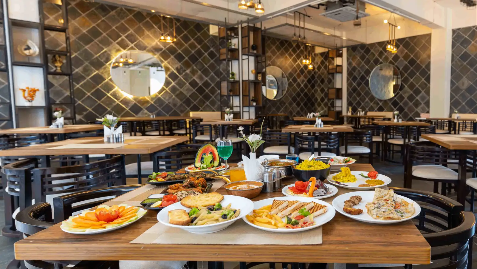 Restaurant – Golden Fern Resort