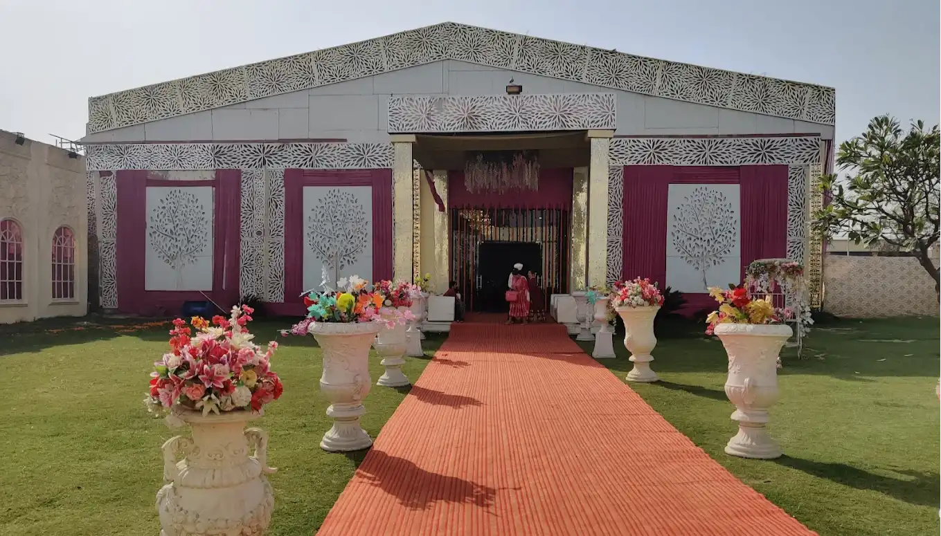 Khalsa Gardens — main image