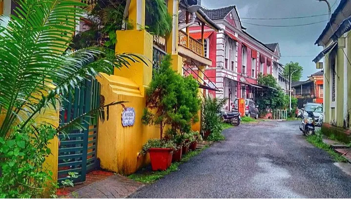 Private Tour of Fontainhas & Old Goa's Portuguese Heritage