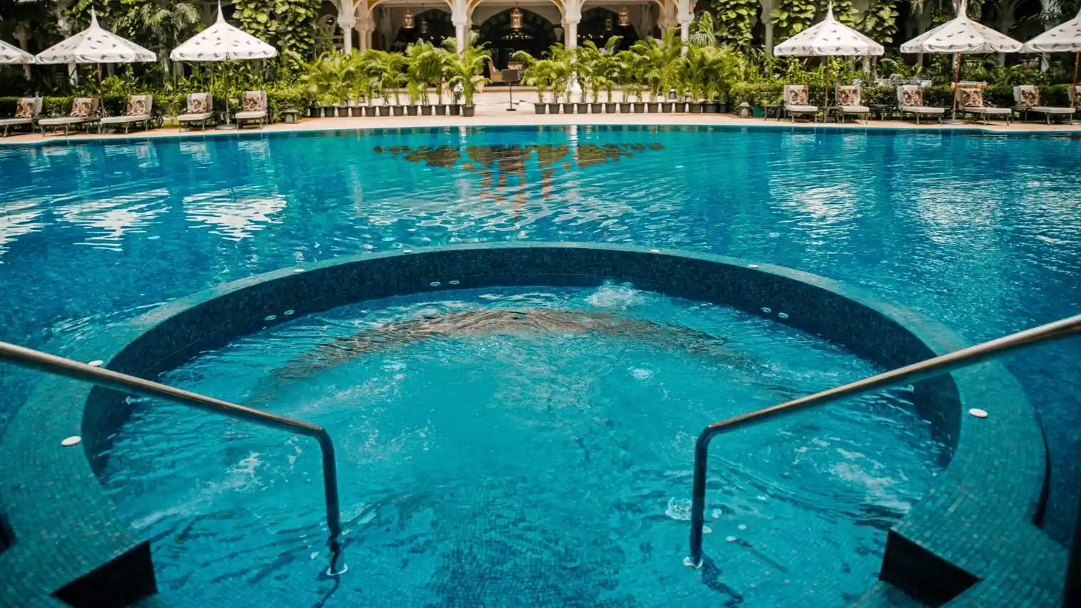 Outdoor Swimming Pool