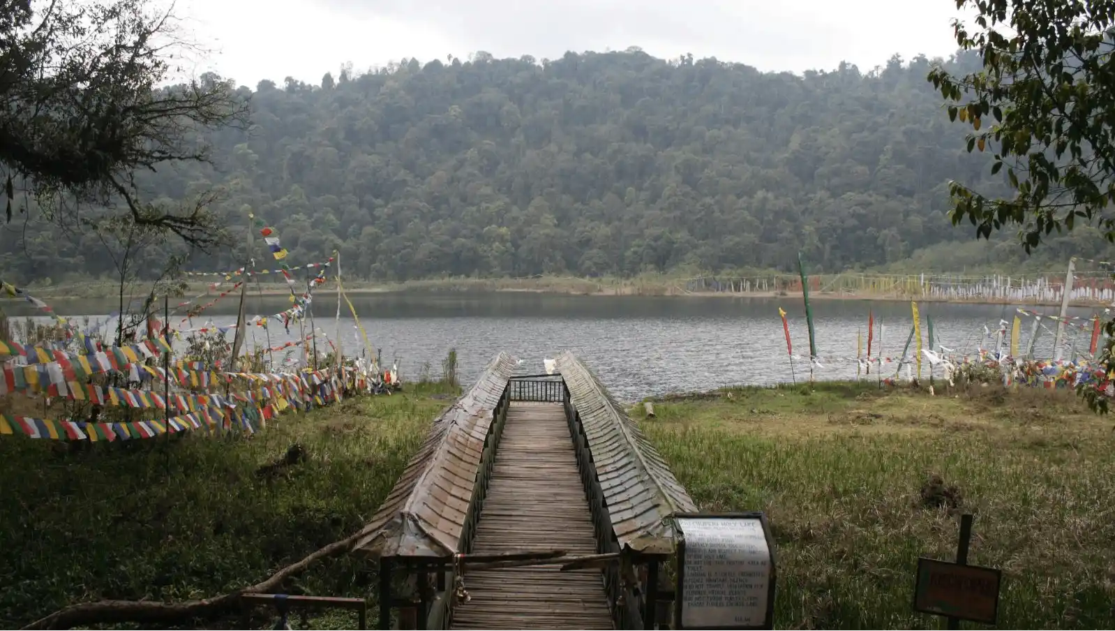 Khecheopalri Lake