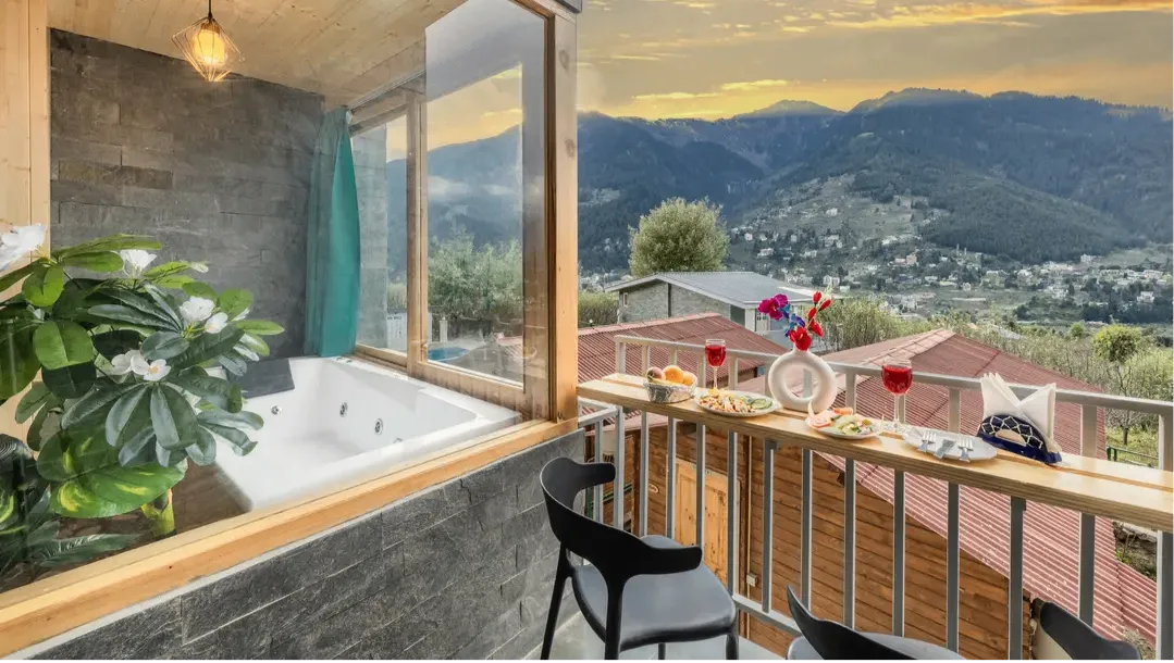  Premier Jacuzzi Room