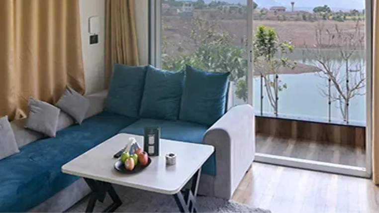 Deluxe Lake View Room With Balcony