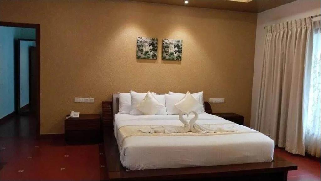 Superior Double Room with Balcony