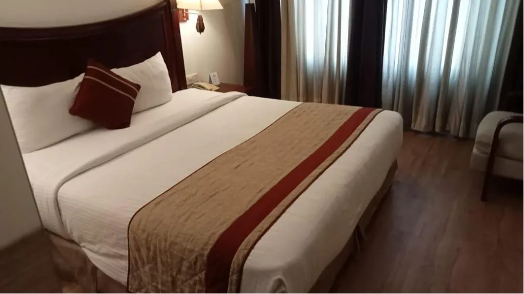 Deluxe Double or Twin