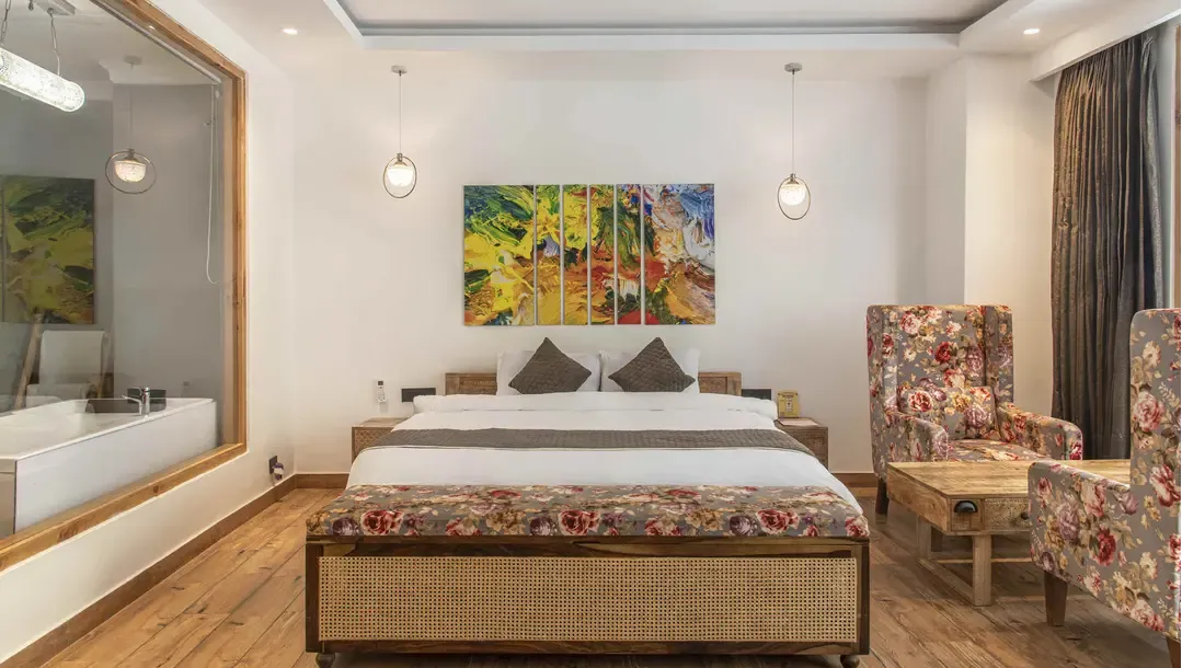 Premier Jacuzzi Room with Balcony (River View)