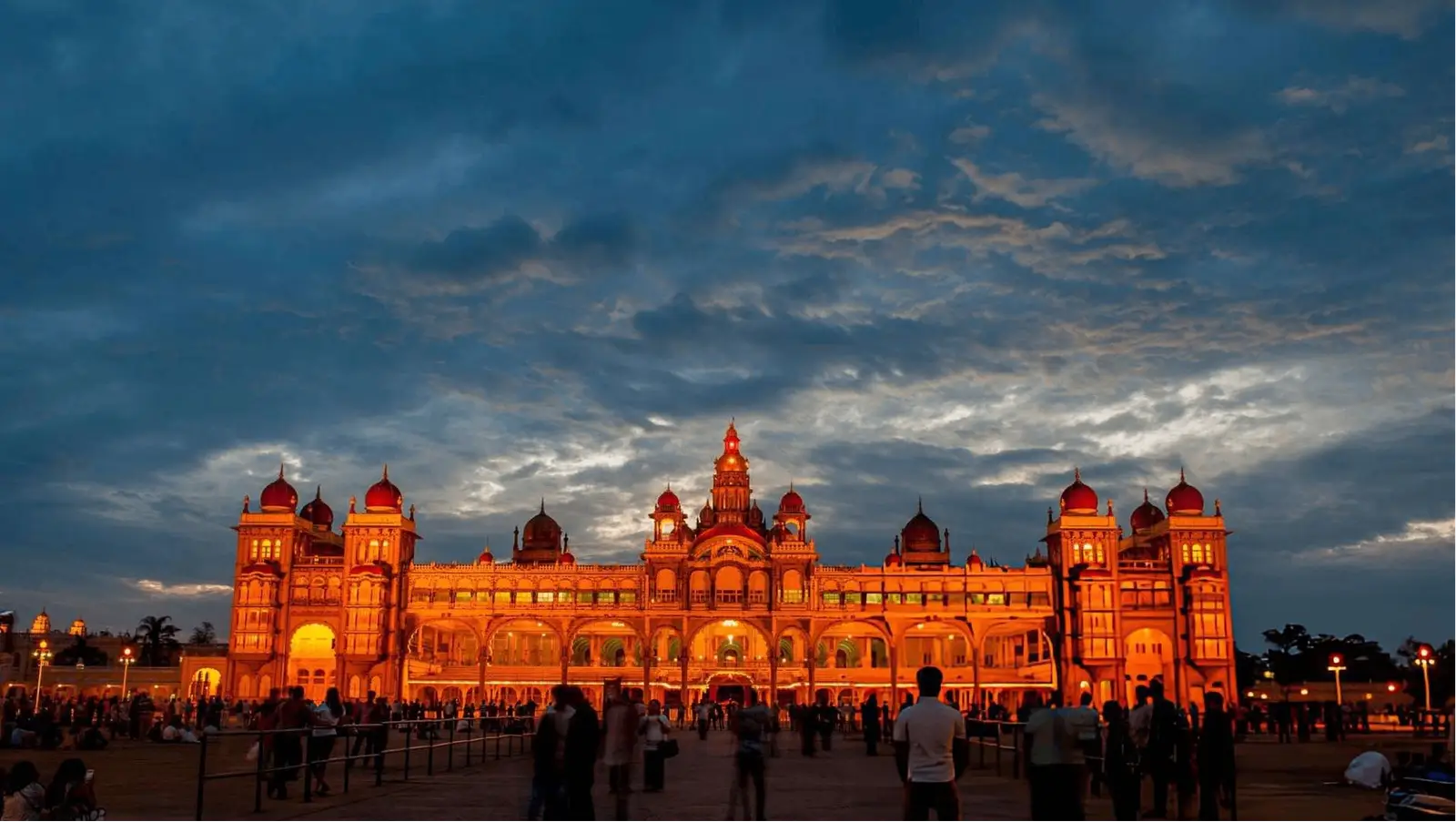 Explore Mysore in Nightlights: