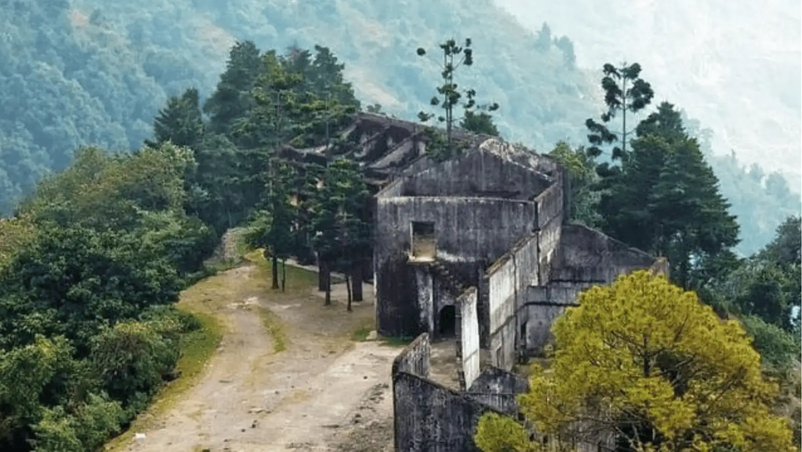 Haunted & Mysterious Walking Tour