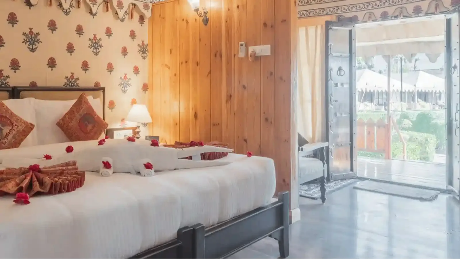 Super Luxury Cottages