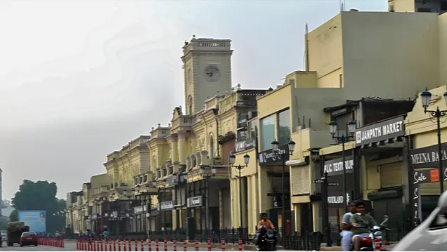 Hazratganj 