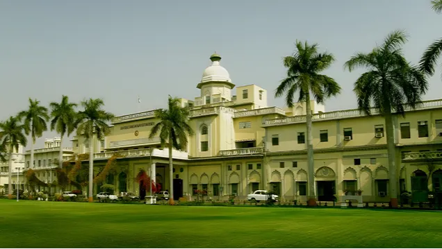 Chhatar Manzil 