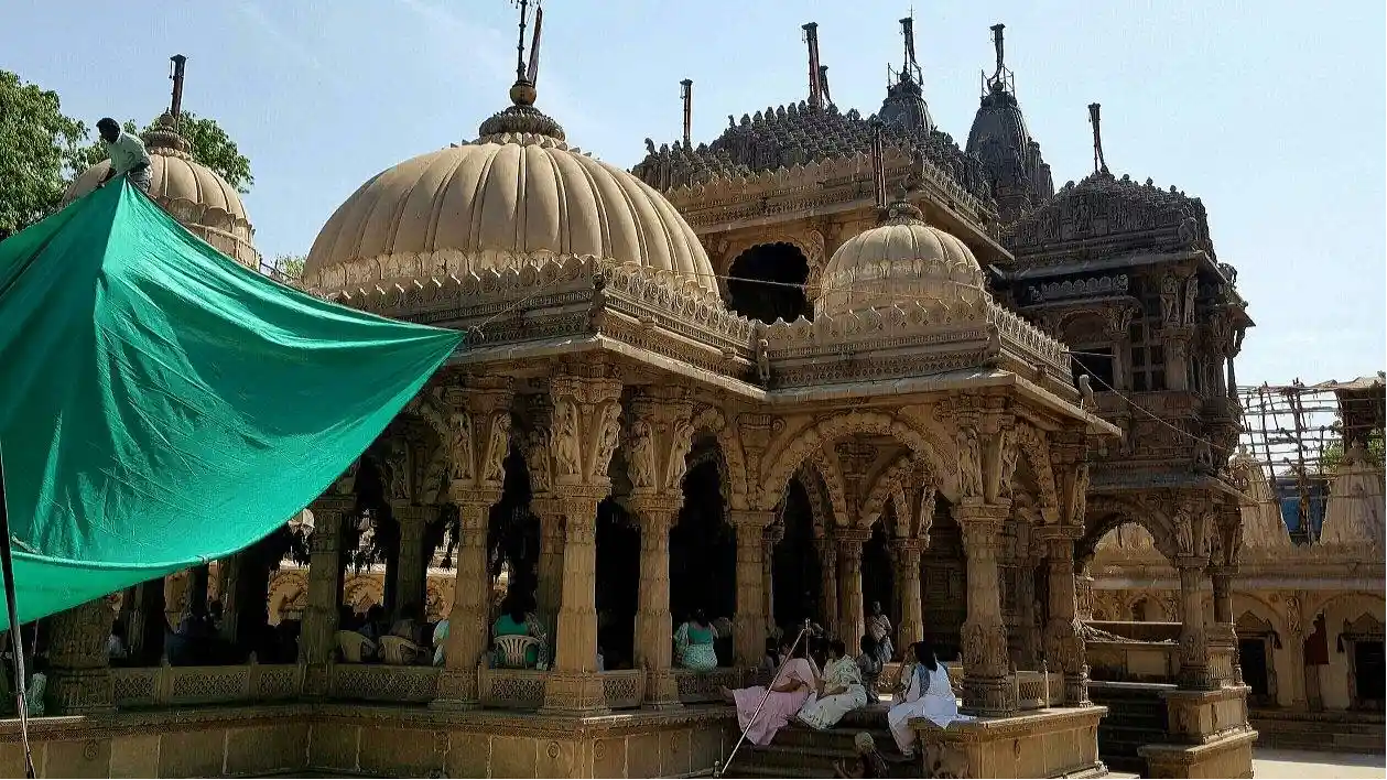  Hathee Singh Jain Temple