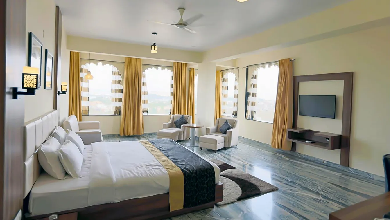 Premier Lake View Rooms