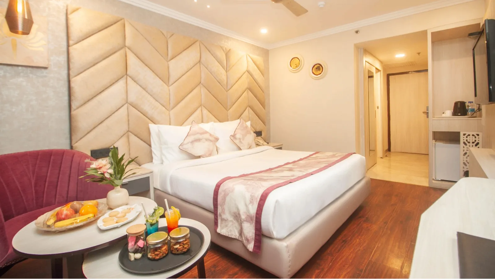 Deluxe Room with valley view