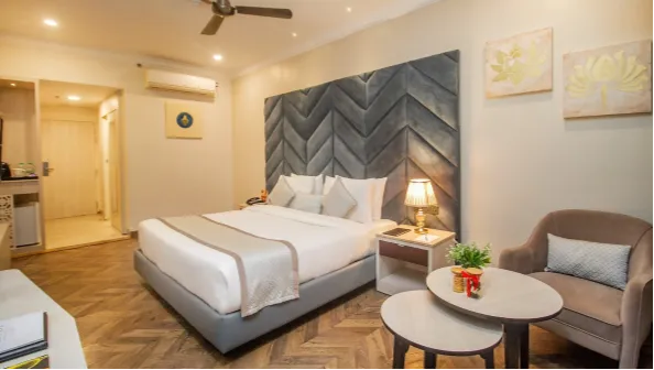 Executive Room with valley view