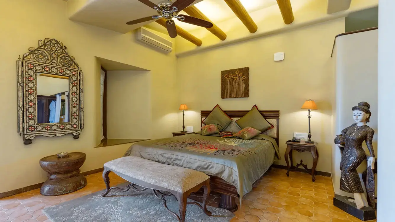 The Florentine - 1 Bed, Private Outdoor Pool, Bathtub Jacuzzi