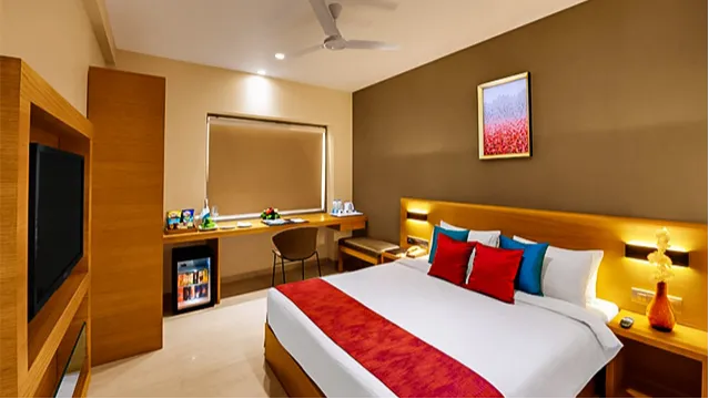 Plung Pool Room