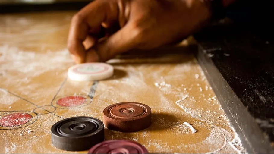 CARROM BOARD