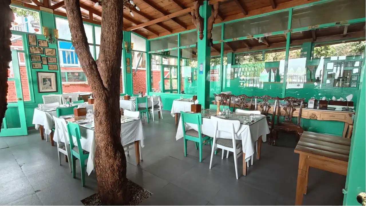 Cafe Flashback - Best Cafe in Mukteshwar